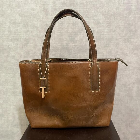 Fossil leather purse - Picture 1 of 8